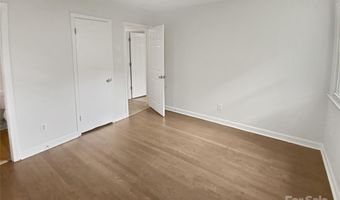 6139 Castle Ct, Charlotte, NC 28213