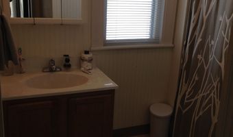 230 W State St, Athens, OH 45701