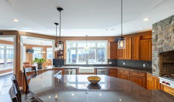 6 Crescent Dr, Bow, NH 03304