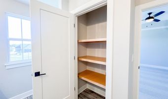 141 S Shay Rd, Andover, KS 67002