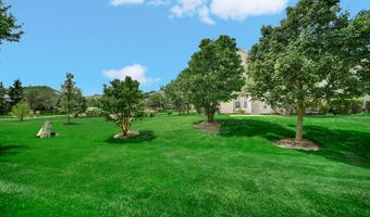 1580 Millbrook Dr, Algonquin, IL 60102