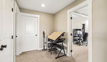 302 31st St SW, Altoona, IA 50009