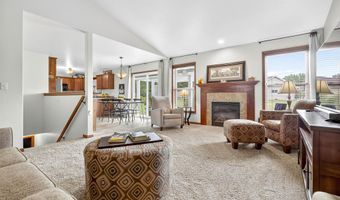 1936 N REXFORD St, Appleton, WI 54914