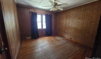 1127 N Mountain St, Blacksburg, SC 29702