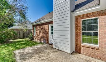 301 White Oak Dr, Brandon, MS 39047