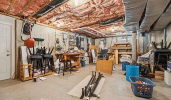 73 Pipers Point Ln, Alton, NH 03809