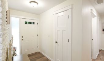 1780 Clover Ridge Rd, Albany, OR 97321