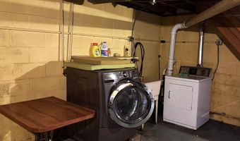 7786 DANIELCZAK Rd, Armstrong Creek, WI 54103
