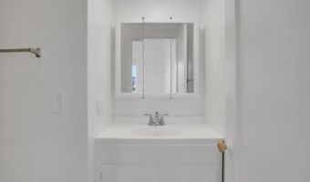 2310 Pacific Ave, Alameda, CA 94501