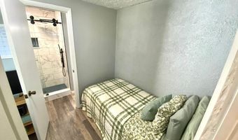138 N Harrison St, Bloomfield, IN 47424