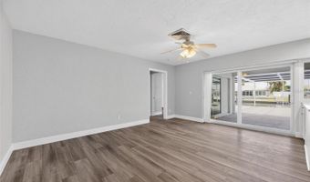 6305 COTTONWOOD Ln, Apollo Beach, FL 33572