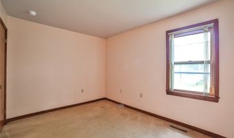 831 Robin Rd, Amherst, NY 14228