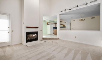 96 Nipmuc Trl B, North Providence, RI 02904