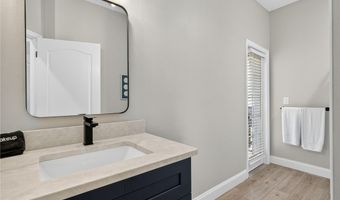 426 SE 22nd St, Cape Coral, FL 33990