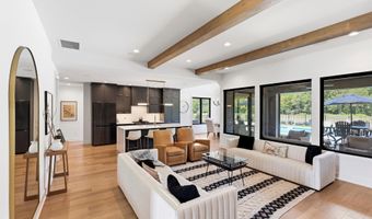 2100 Golfview Dr, Auburn, IN 46706