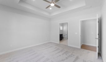 2001 Bogey Ct, Auburn, IN 46706