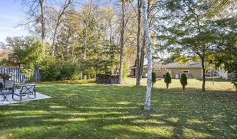 1500 REBECCA Ln, Appleton, WI 54915