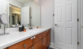 2826 SW Village Cir, Ankeny, IA 50023