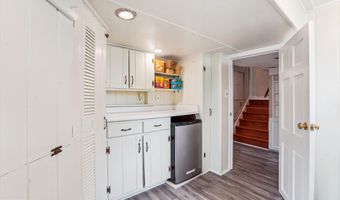 8710 LOWELL St, Bethesda, MD 20817