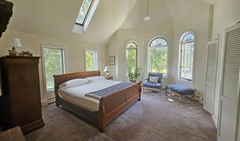 5 Hillwinds N, Brattleboro, VT 05301