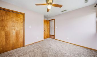 1584 Hemlock Dr, Ashtabula, OH 44004
