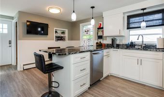 111 Belgium St, Cranston, RI 02920