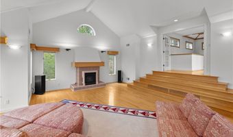 94 Overlook Dr, Andes, NY 13731