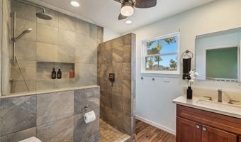 676 Mokapu Rd, Kailua, HI 96734