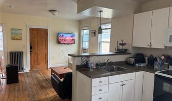 9 Ann St 2, Newport, RI 02840