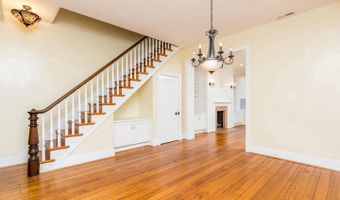 151 DUKE OF GLOUCESTER St, Annapolis, MD 21401