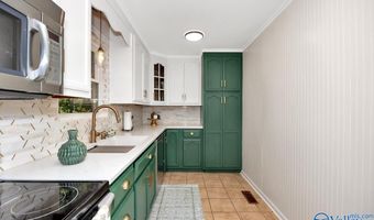 612 Hereford Dr, Athens, AL 35611