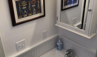 632 Main Ave 5, Bay Head, NJ 08742