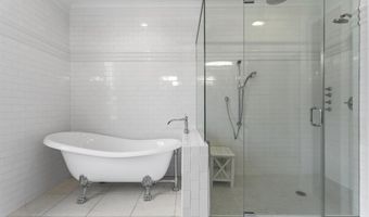 1016 Beach Blvd, Biloxi, MS 39530