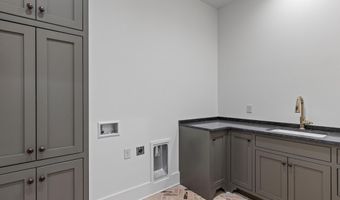 207 Heritage Pt N, Alexander City, AL 35010