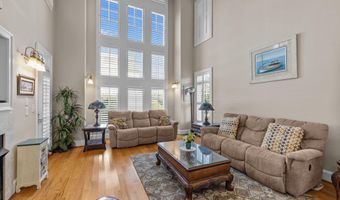 101 Bay Ridge Dr, Atlantic Beach, NC 28512