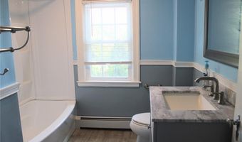 252 S Main St, Coventry, RI 02816