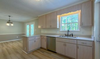 206 Riverchase Dr, Bainbridge, GA 39819