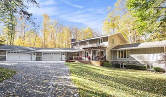 7160 River Valley Dr SE, Alto, MI 49302