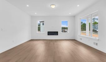 389 Southern Blvd, Bayville, NJ 08721