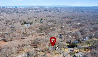 150 N Old Stone Bridge Rd, Cos Cob, CT 06807