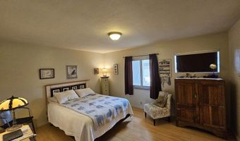 1131 Tracy Pl, Carlsbad, NM 88220