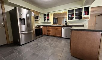 111 W Lee St, Aurora, MO 65605
