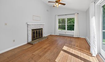 2 Spice Bush Ln, Branford, CT 06405