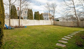 46 Allston Ave, Middletown, RI 02842