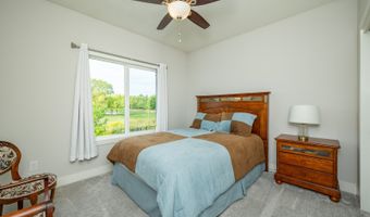 526 Sunset Dr SE, Altoona, IA 50009