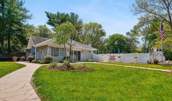 223 Robertson Way, Bayonne, NJ 07035