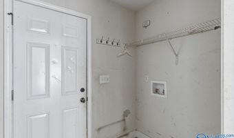 240 Riddle Rd, Albertville, AL 35950