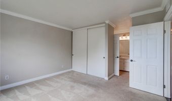 5573 Kiowa Dr, La Mesa, CA 91942