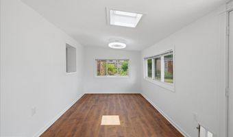709 N PRYOR St, Alexandria, VA 22304