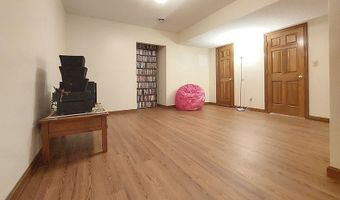 7260 Edgewood Ln, Athens, OH 45701